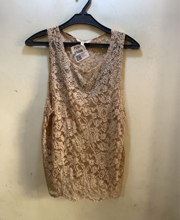 Beige Spitzen-Top mit Strasssteinen