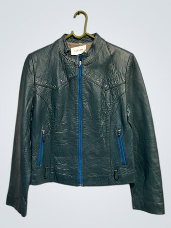 ESSEN Damen Teal Kunstleder Spikes Motorradjacke