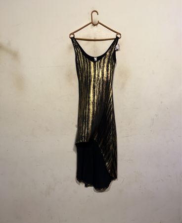 Schwarz und Gold gestreiftes Kleid