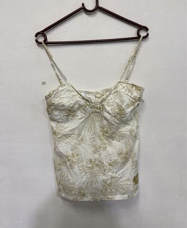 Weißes Blumenmuster-Cami-Top