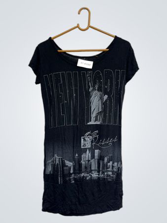 Schwarzes T-Shirt mit New York Grafik