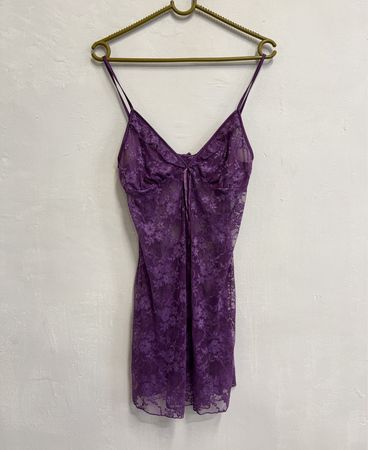 Bluebella Lila Spitzen-Setzkleid