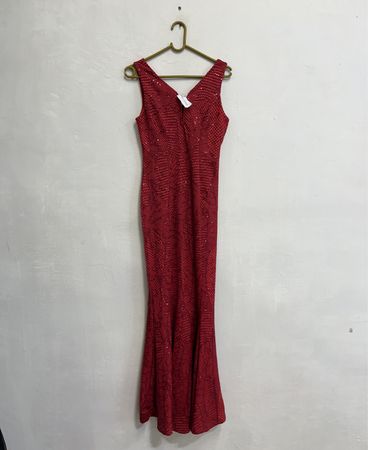 BODYFLIRT Rotes Paillettenkleid für den Abend