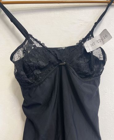 Schwarzes Spitzen-Camisole