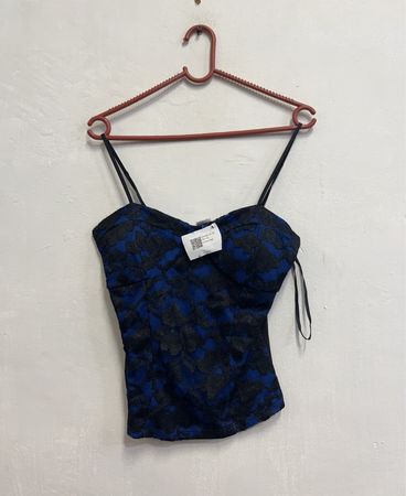 Carolina Blue und schwarzes Spitzen-Corsettoberteil