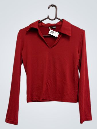 Rotes Langarmhemd mit Kragen