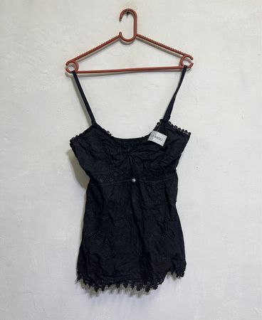 Schwarzes Spitzen-Cami-Top