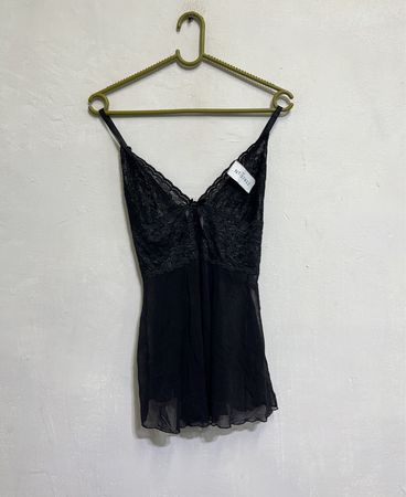 Schwarzes Spitzen-Babydoll-Top