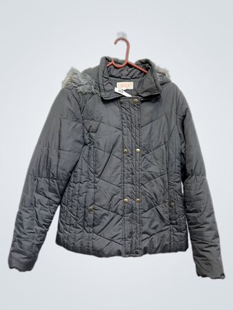 Krush Damen graue gequiltete Kapuzenjacke mit Pelzbesatz