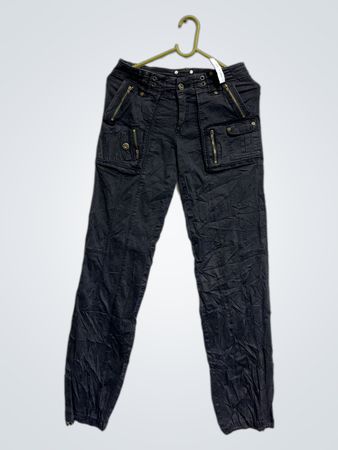 Schwarze Cargo-Hosen