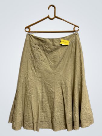 Beiger A-Linien-Rock mit floralem Stickmuster