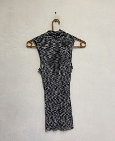 Sleeveless Mock Neck Knit Top NT-81520