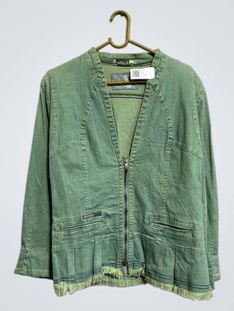 Voodoo Green Denimjacke mit ausfransem Saum