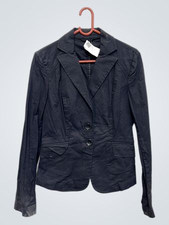 Schwarzer Blazer