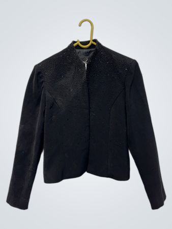 POSITIVE attitude Schwarze Perlenkragenjacke