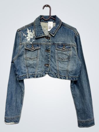 Guess Women's Cropped Denim Jacket mit floralem Stickerei