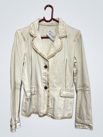 Korrektur Damen weiße Jacke