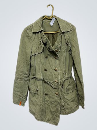 Grüne doppelte Knopf Jacke mit Gürtel