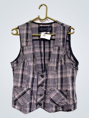 Outfit klassischer kariertester Weste