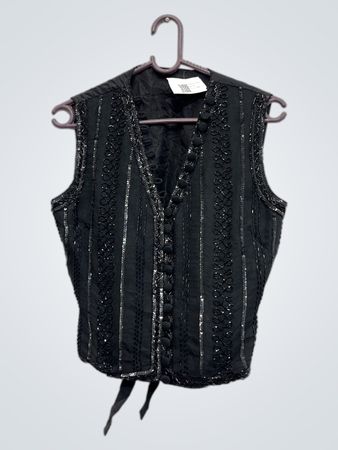 Schwarze Pailletten-verzierte Weste mit Bindeband hinten