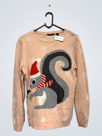 Esmara Damen-Weihnachtspullover mit Eichhörnchen und Schneeflocken