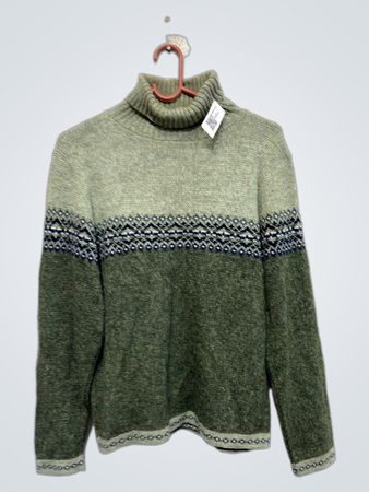 PRIVATE EYES Damen grüner Rollkragenpullover