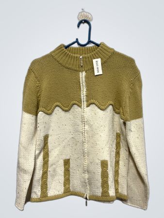AOI DU Zip-Up Sweater