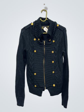 STRADIVARIUS Schwarzer Doppelt-knöpfbarer Strickpullover