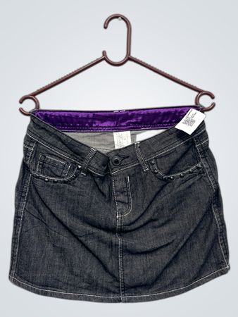 Jeans-Minirock mit Nietenverzierungen