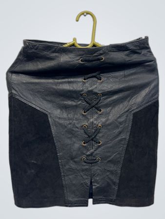 Schwarzer Leder Schnürrock
