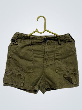 Grüne Cargo-Shorts