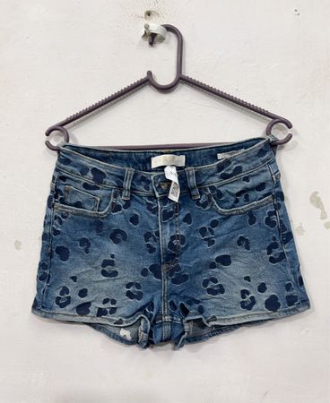 BLUE RIDGE Denim-Shorts mit Leopardenmuster