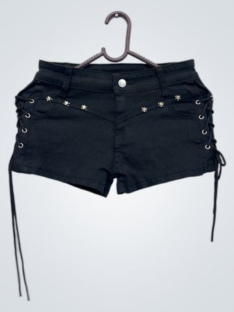 Schwarze Schnür-Shorts mit Strassdetails
