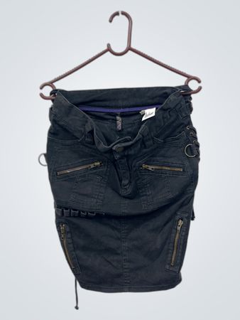 FREAKSLY Schwarzer Cargo-Rock