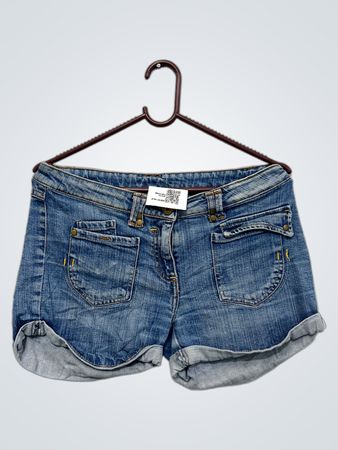 Jeansshorts mit NMS-8309 Etikett