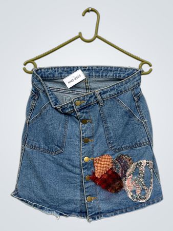 Denimrock mit Patches