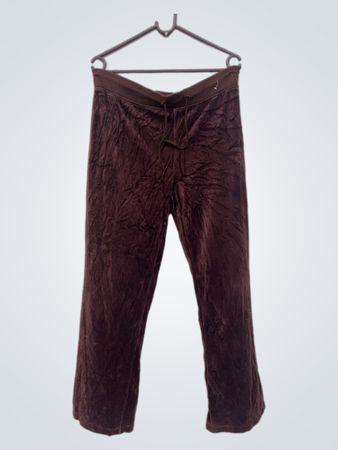Braune Velourhosen