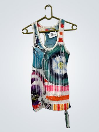 Tanktop mit buntem Druck und Etikett OT-679