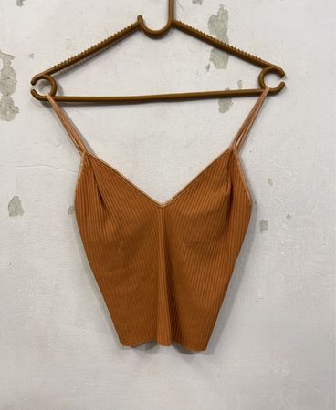Orange geripptes Top