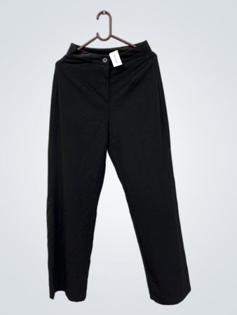 Schwarze Hosen