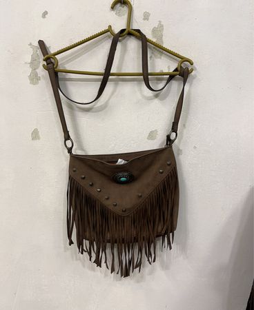 Braune Wildleder-Fransen-Crossbody-Tasche BG-049