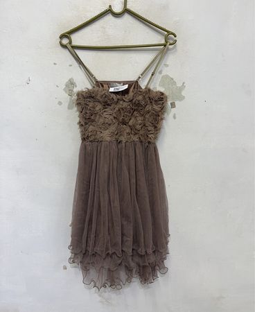 Neues Port Braun Tüllkleid mit floralen Verzierungen