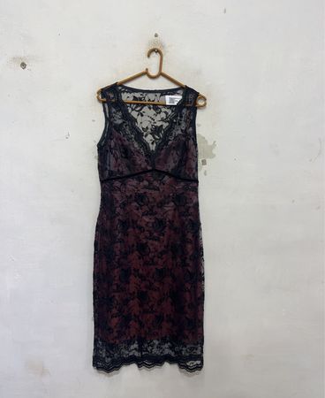Ärmelloses Spitzenkleid