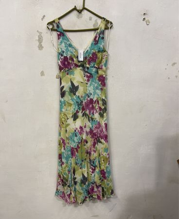 Maxikleid mit Blumenmuster