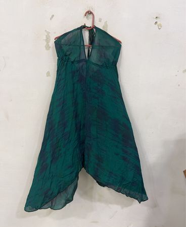 Grüner Schmaler Hals Jumpsuit mit Bindeband
