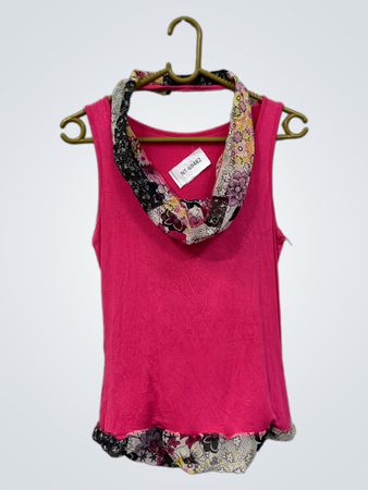 Rosa ärmelloses Top mit floralem Schal und Besatz