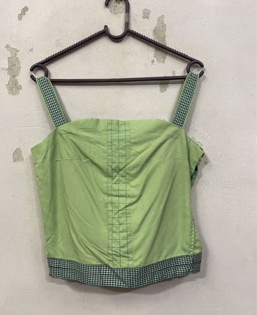 Grünes Camisole-Top mit Vichykaro-Besatz