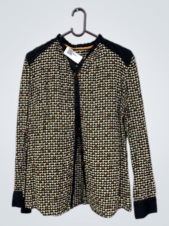 Damenbluse mit langen Ärmeln und geometrischem Muster
