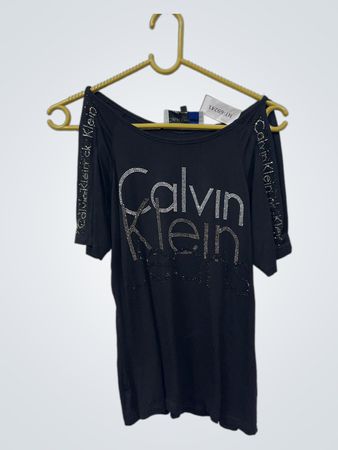 Calvin Klein Jeans Schwarzes T-Shirt mit Strass-Logo und Cold-Shoulder-Design