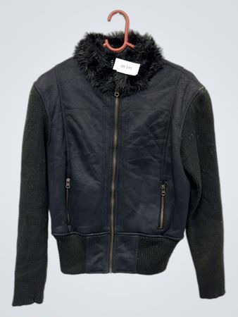 CAMOMILLA Damen Bomberjacke mit kunstpelzbesetztem Kragen in Schwarz
